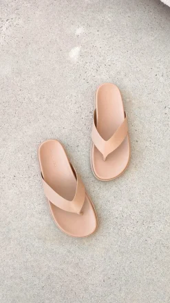Aila Thong - Light Clay
