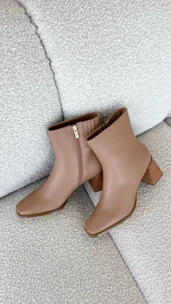 Alania Boots - Almond
