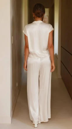 Brylee V Neck Top - Cream