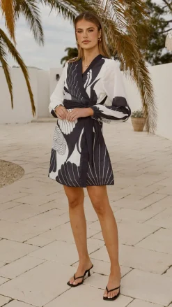 Cassidy Long Sleeve Mini Dress - White/Navy