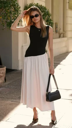 Darlita Maxi Dress - Black / Nude