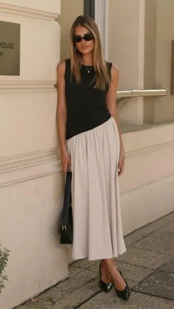 Darlita Maxi Dress - Black / Nude