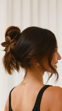 Hibiscus Matte Flower Claw Clip - Brown