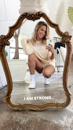 I Am Strong - Affirmation Mirror Sticker