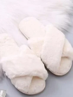 Jessica Fluffy Slippers - White
