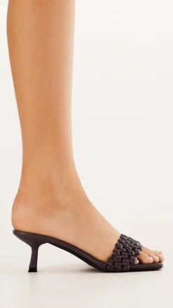 Michelle Heel - Chocolate