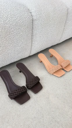 Michelle Heel - Chocolate