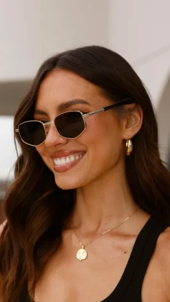 Quinta Sunglasses - Black / Gold