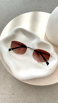 Quinta Sunglasses - Gold / Brown