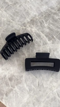 Regina Matte Claw Clip - Black