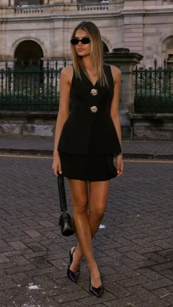 Rylie Mini Skirt - Black