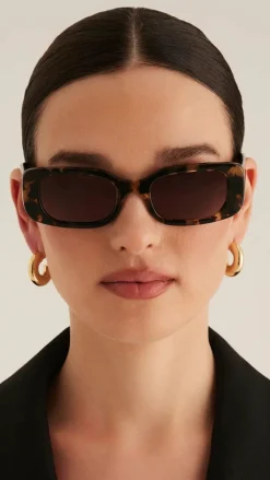 The Tash Sunglasses - Toffee Tort / Black