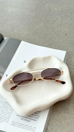 The Winnie Sunglasses - Gold / Smoke Fade