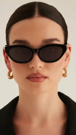 The Winslet Sunglasses - Black