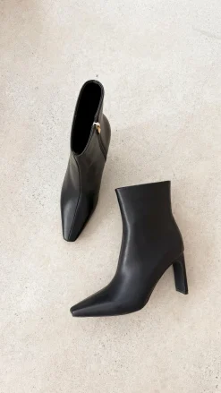 Treasure Boots - Black