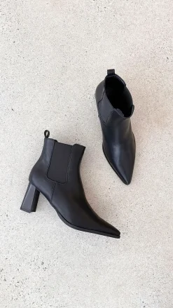 Umiko Boots - Black