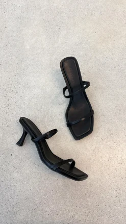 Urmi Heel - Black