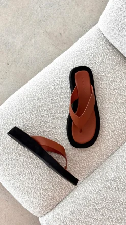 Yamira Thong - Caramel